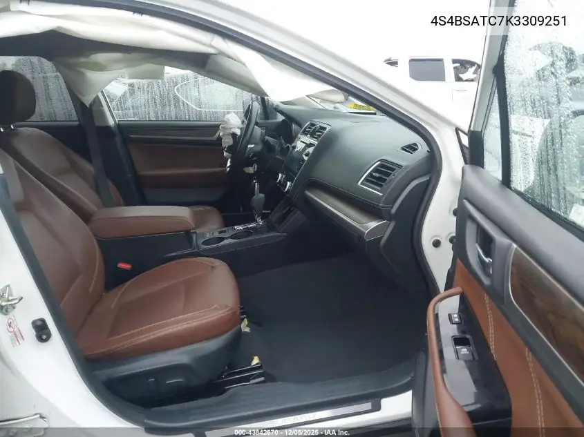 4S4BSATC7K3309251 2019 Subaru Outback 2.5I Touring