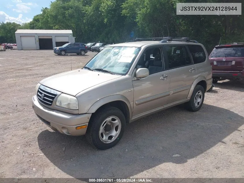 2002 Suzuki Xl-7 Limited/Plus/Standard/Touring VIN: JS3TX92VX24128944 Lot: 39531761