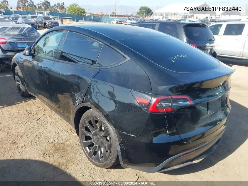 2023 Tesla Model Y Awd/Long Range Dual Motor All-Wheel Drive VIN: 7SAYGAEE1PF832440 Lot: 39385547