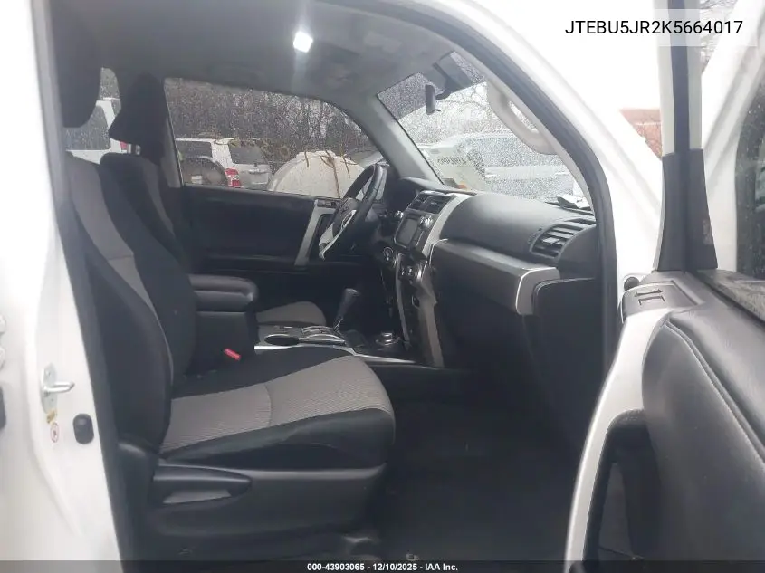 JTEBU5JR2K5664017 2019 Toyota 4Runner Sr5