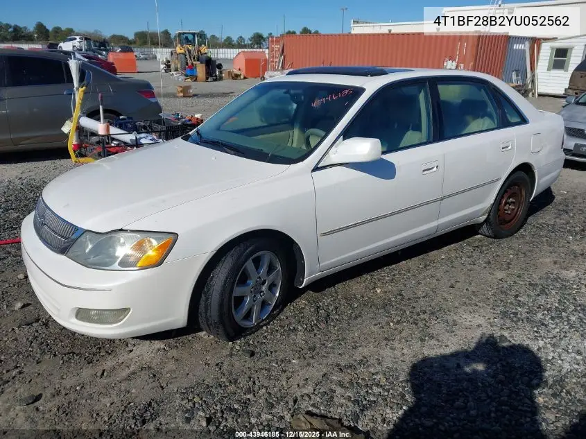 4T1BF28B2YU052562 2000 Toyota Avalon Xls