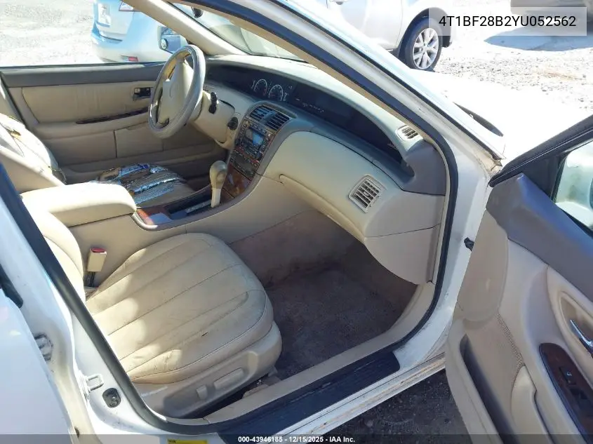 4T1BF28B2YU052562 2000 Toyota Avalon Xls