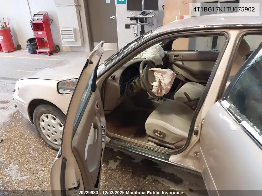 4T1BG17K1TU675902 1996 Toyota Camry Le