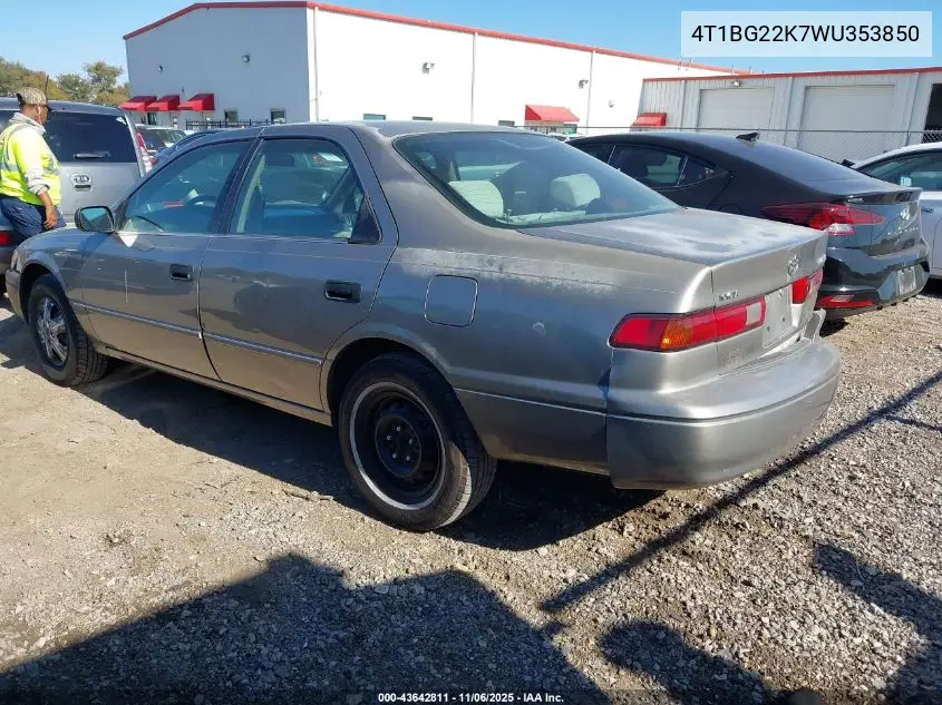 4T1BG22K7WU353850 1998 Toyota Camry Le