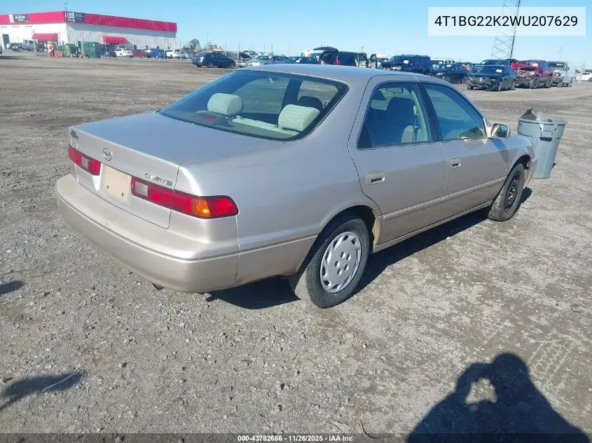 4T1BG22K2WU207629 1998 Toyota Camry Le