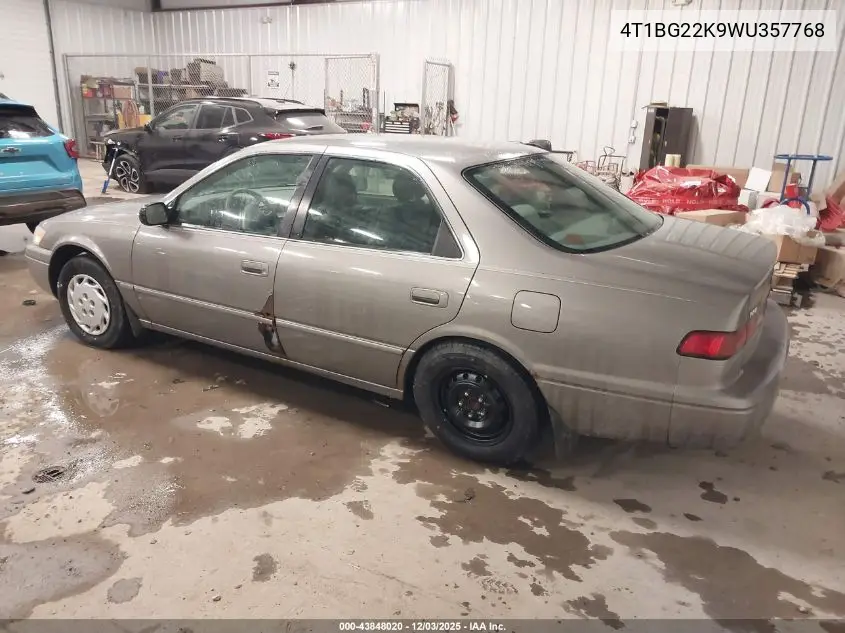 4T1BG22K9WU357768 1998 Toyota Camry Le
