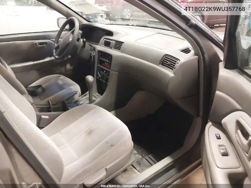 4T1BG22K9WU357768 1998 Toyota Camry Le