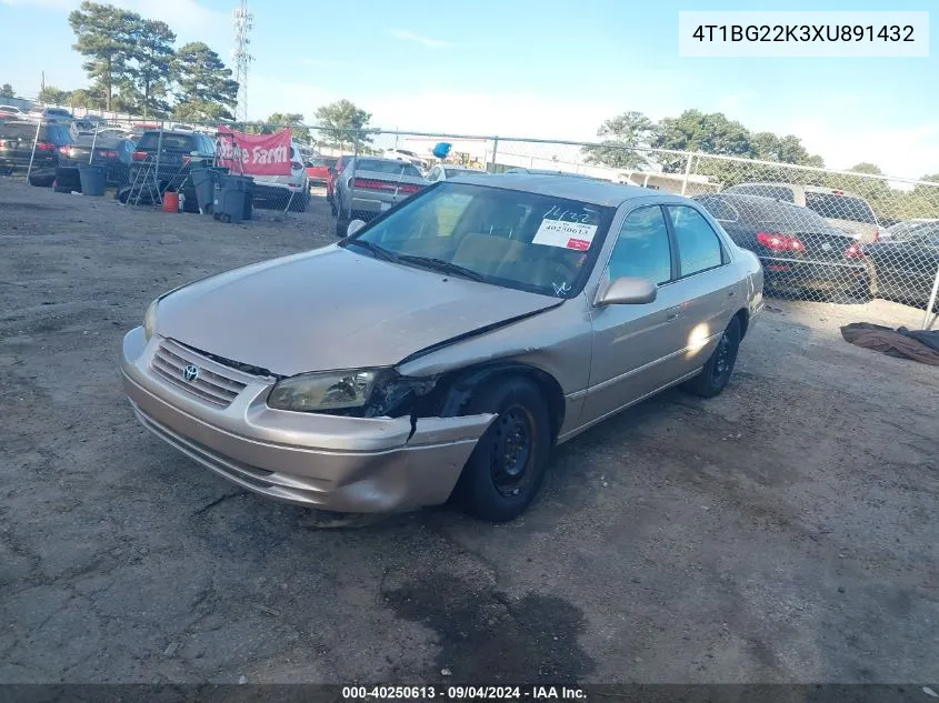 1999 Toyota Camry Le VIN: 4T1BG22K3XU891432 Lot: 40250613