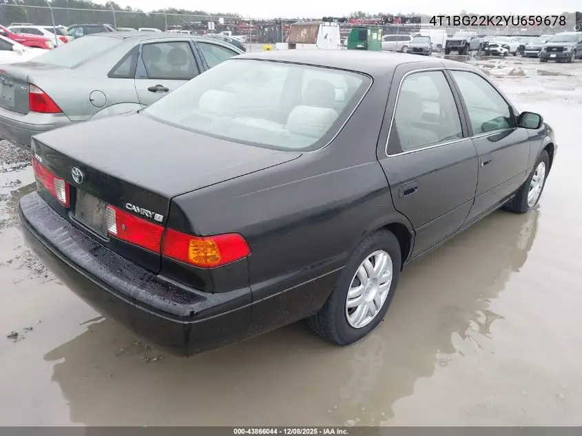 4T1BG22K2YU659678 2000 Toyota Camry Le