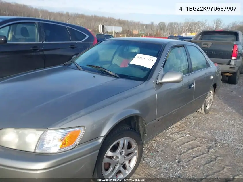4T1BG22K9YU667907 2000 Toyota Camry Le