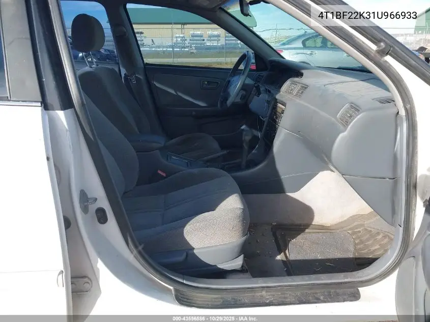 4T1BF22K31U966933 2001 Toyota Camry Le V6