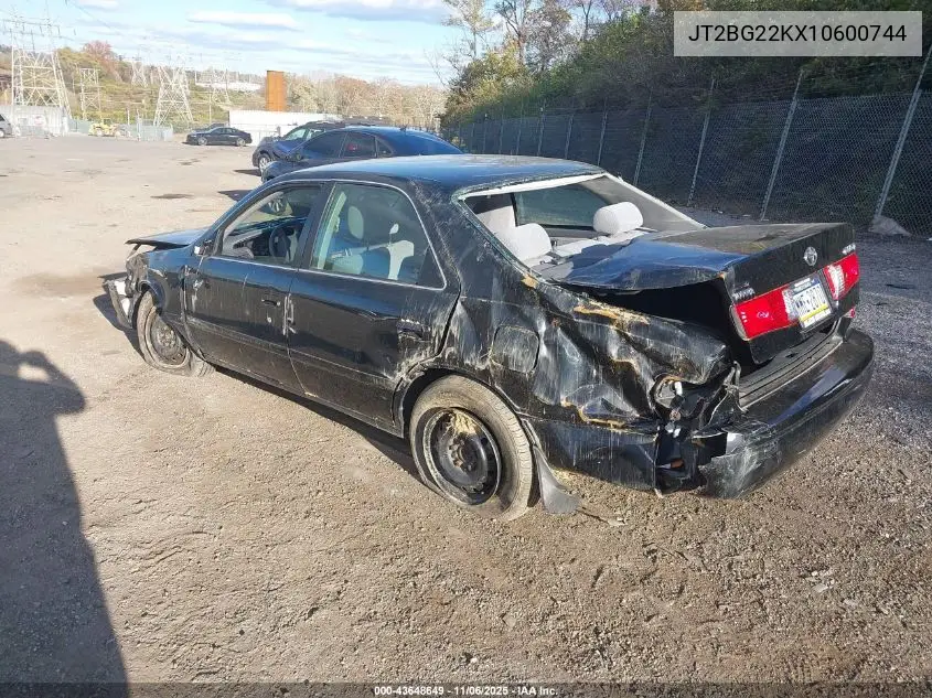 JT2BG22KX10600744 2001 Toyota Camry Le