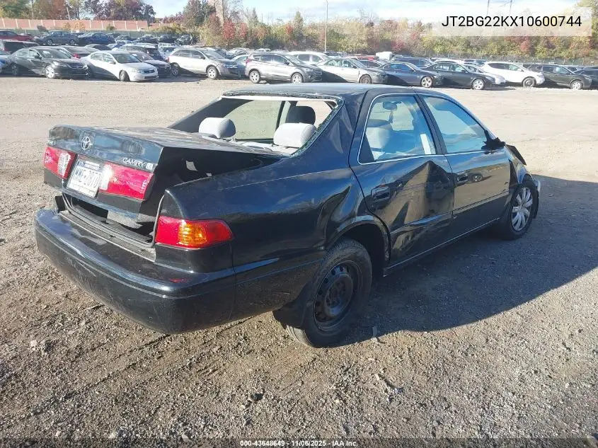 JT2BG22KX10600744 2001 Toyota Camry Le
