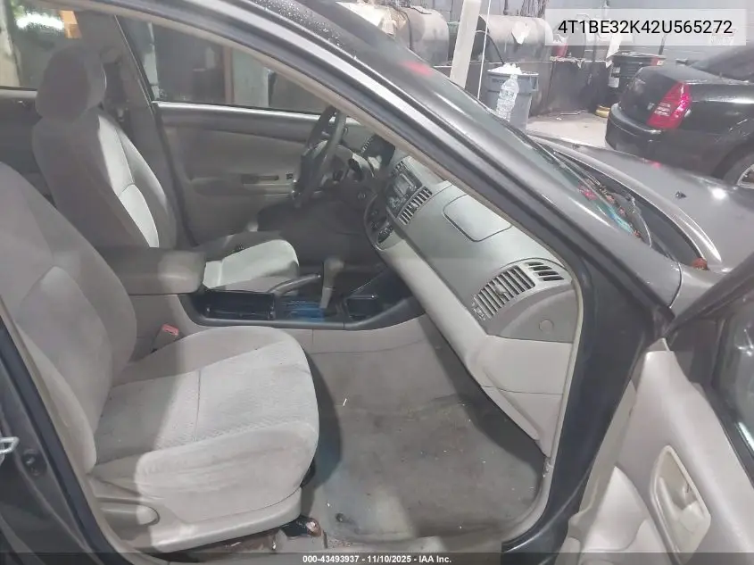 4T1BE32K42U565272 2002 Toyota Camry Le