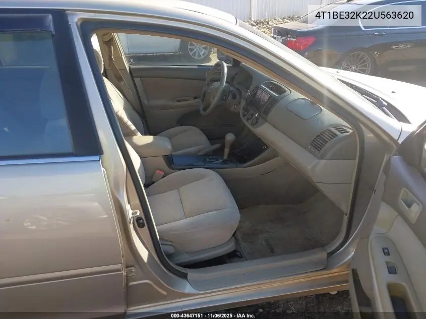 4T1BE32K22U563620 2002 Toyota Camry Le