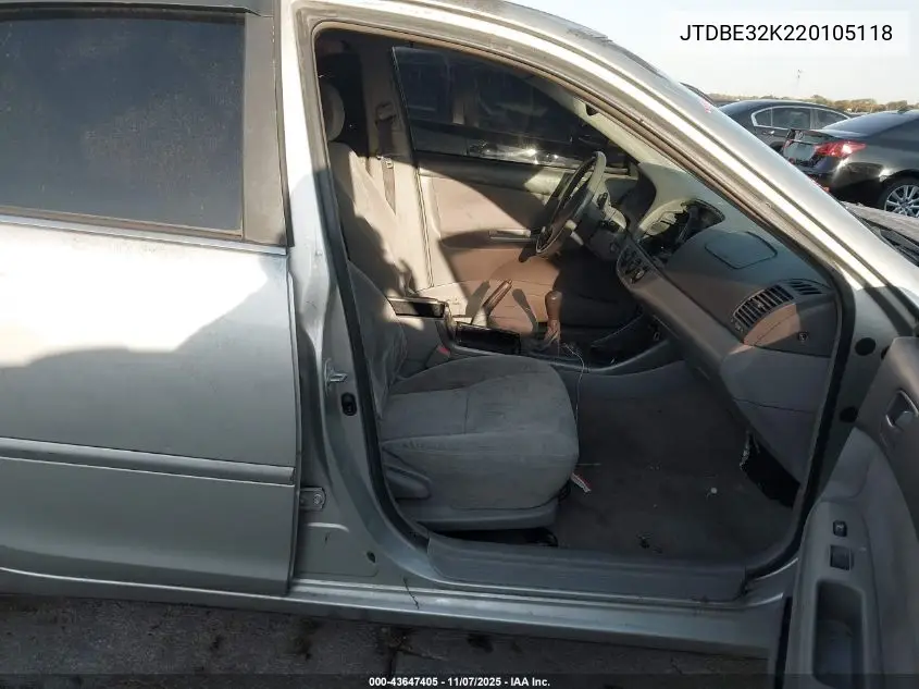 JTDBE32K220105118 2002 Toyota Camry Le