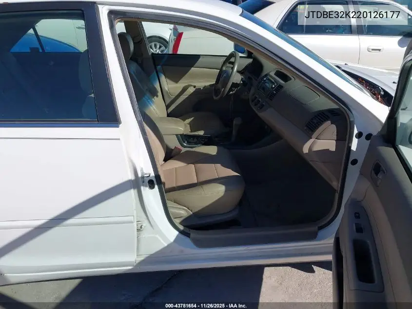 JTDBE32K220126177 2002 Toyota Camry Le
