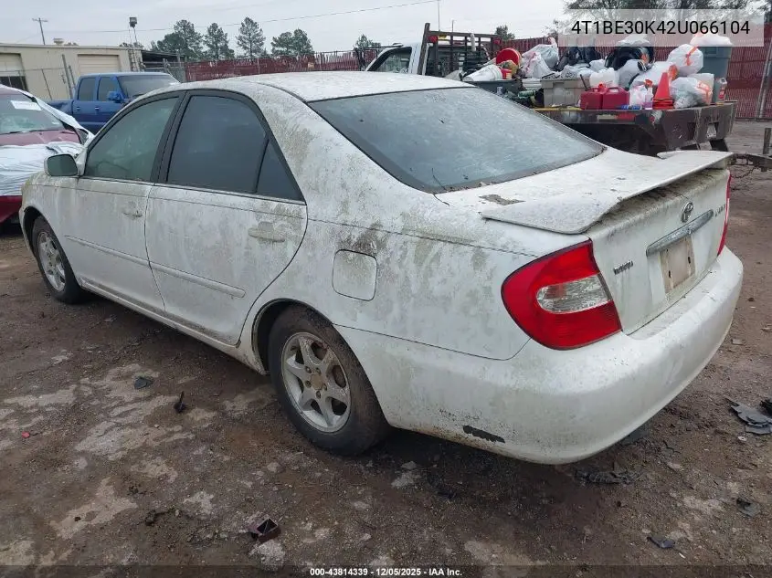 4T1BE30K42U066104 2002 Toyota Camry Le
