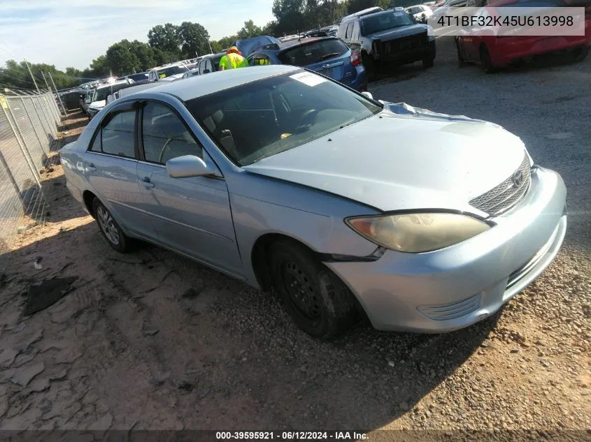 4T1BF32K45U613998 2005 Toyota Camry Le V6