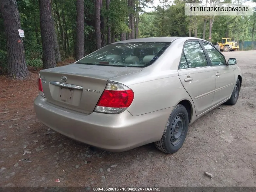 4T1BE32K85U069086 2005 Toyota Camry Le