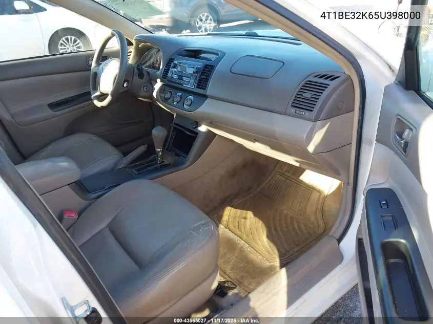 4T1BE32K65U398000 2005 Toyota Camry Le