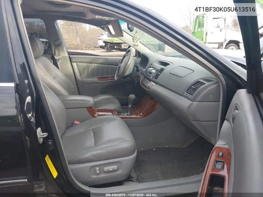 4T1BF30K05U613516 2005 Toyota Camry Xle V6