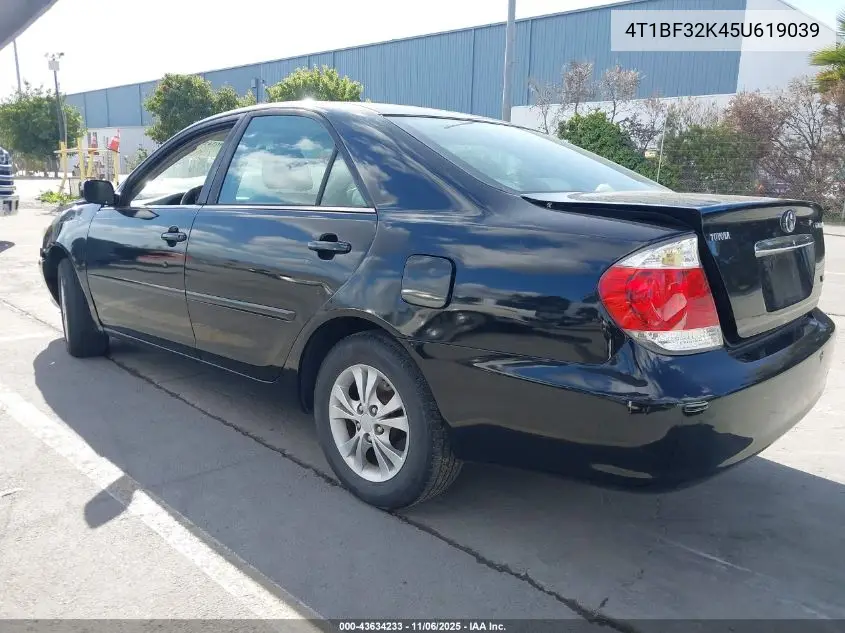 4T1BF32K45U619039 2005 Toyota Camry Le V6
