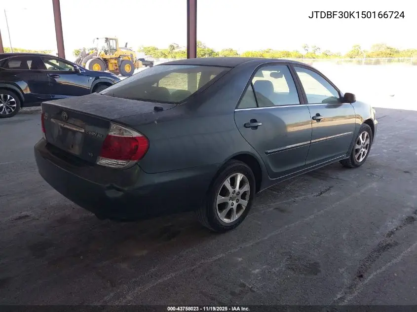 JTDBF30K150166724 2005 Toyota Camry Xle V6