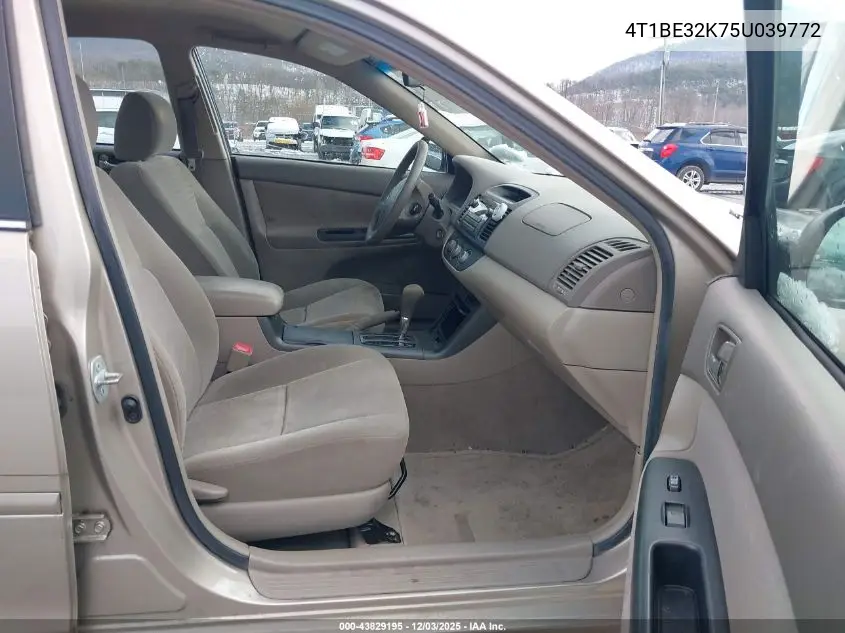 4T1BE32K75U039772 2005 Toyota Camry Std