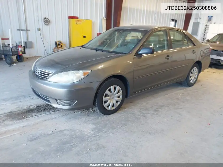 JTDBE32K250308806 2005 Toyota Camry Le