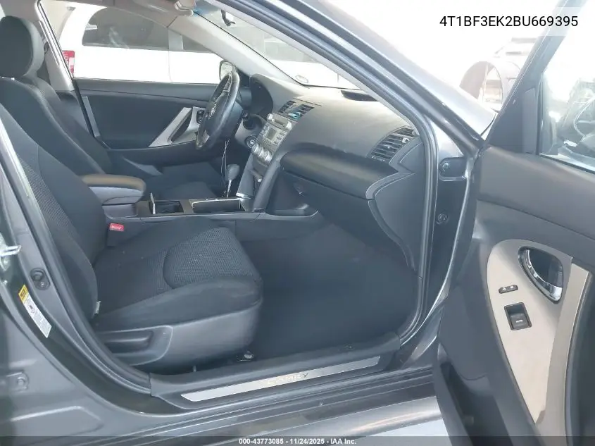 4T1BF3EK2BU669395 2011 Toyota Camry Se