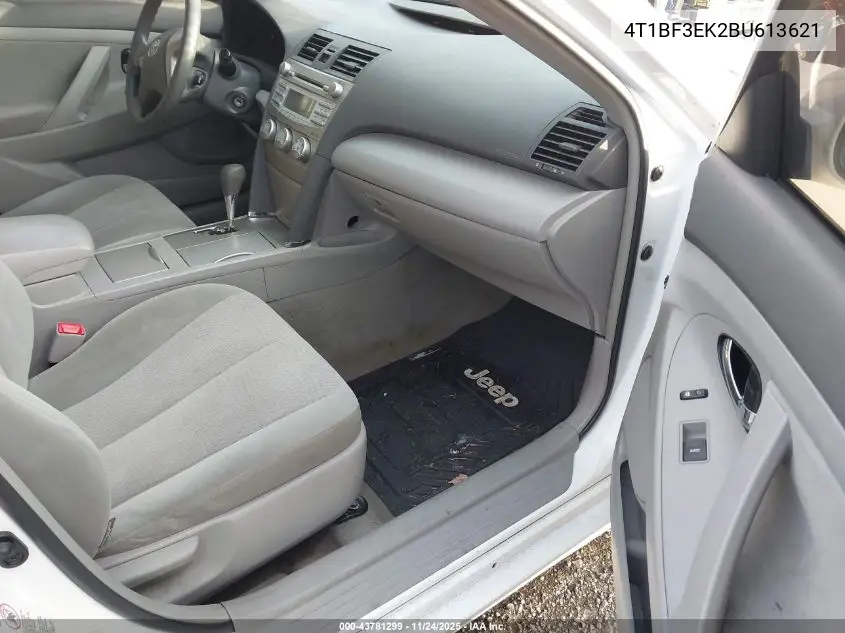 4T1BF3EK2BU613621 2011 Toyota Camry Le