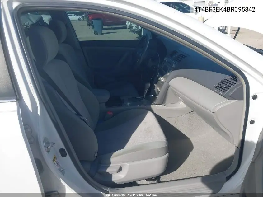 4T4BF3EK4BR095842 2011 Toyota Camry Le