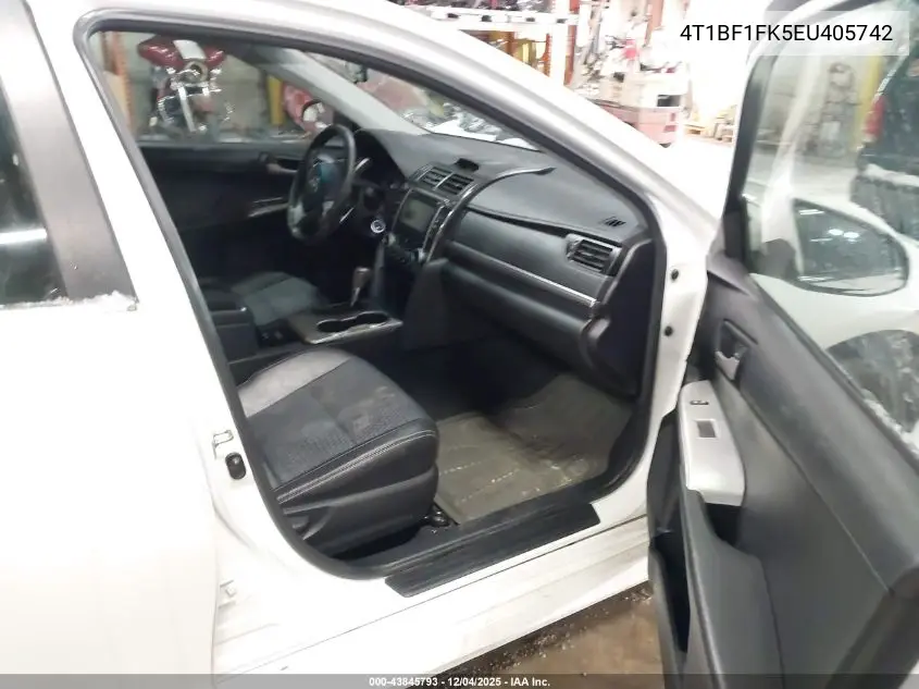 4T1BF1FK5EU405742 2014 Toyota Camry Se