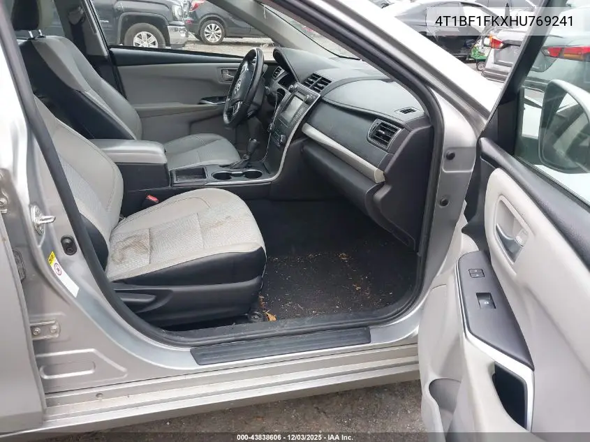4T1BF1FKXHU769241 2017 Toyota Camry Se