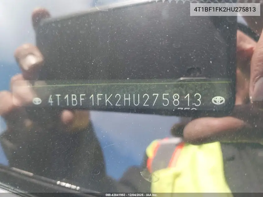 4T1BF1FK2HU275813 2017 Toyota Camry Se