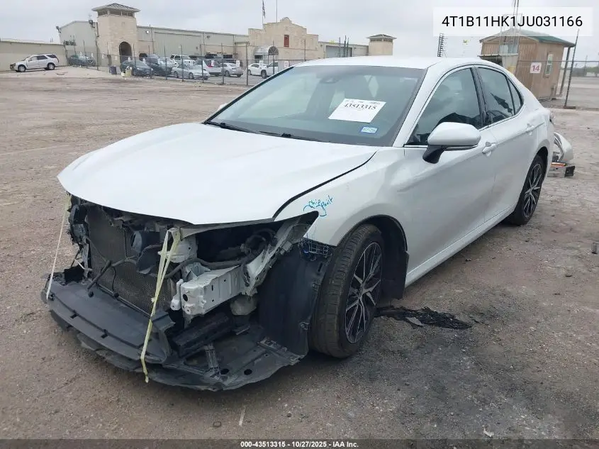 4T1B11HK1JU031166 2018 Toyota Camry Xle
