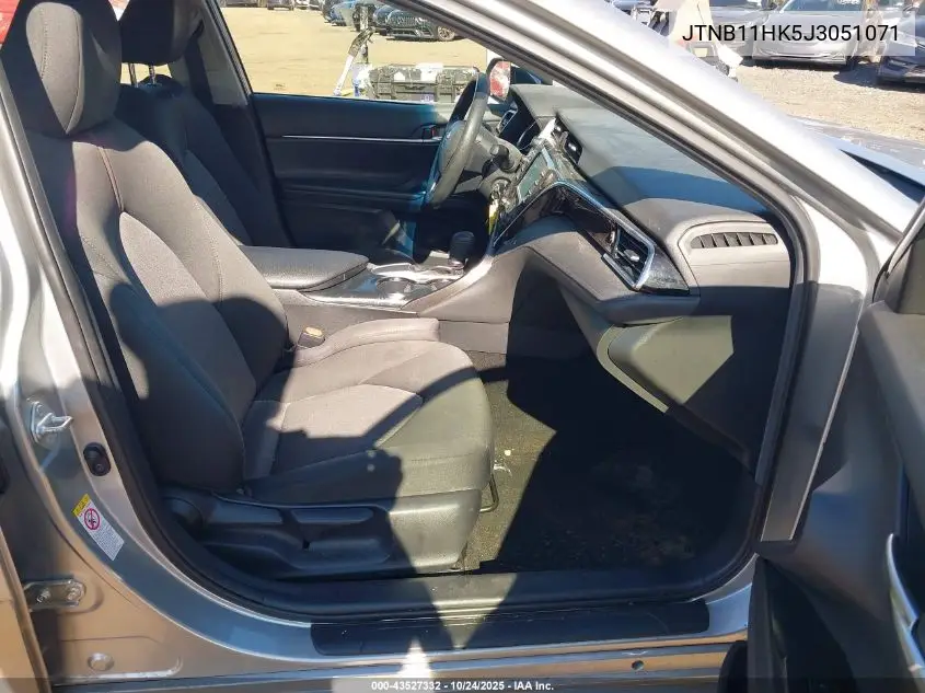 JTNB11HK5J3051071 2018 Toyota Camry Le