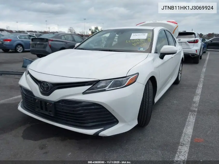 JTNB11HK1J3069924 2018 Toyota Camry Le
