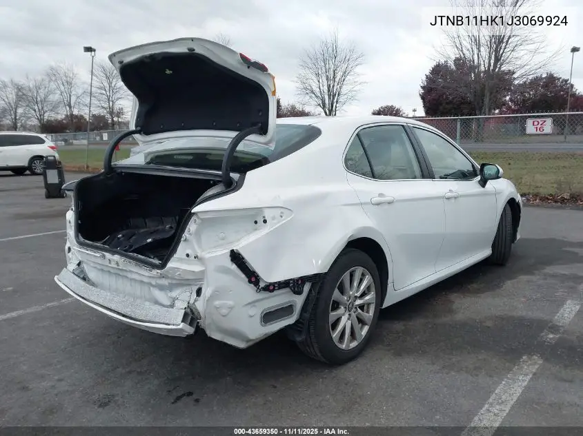 JTNB11HK1J3069924 2018 Toyota Camry Le