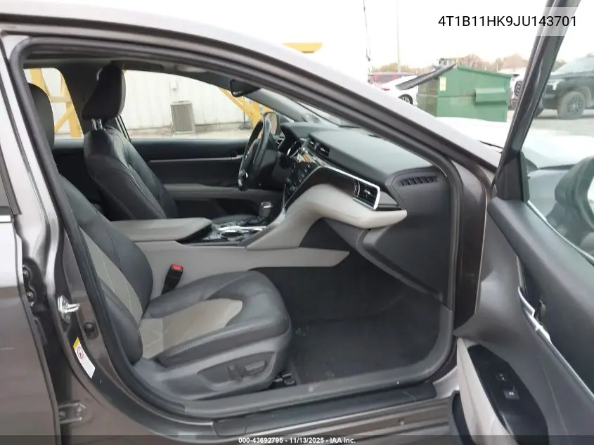 4T1B11HK9JU143701 2018 Toyota Camry Xle