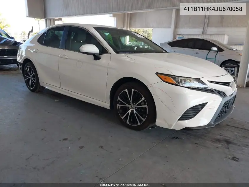 4T1B11HK4JU670058 2018 Toyota Camry Se
