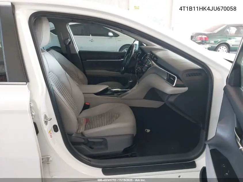 4T1B11HK4JU670058 2018 Toyota Camry Se