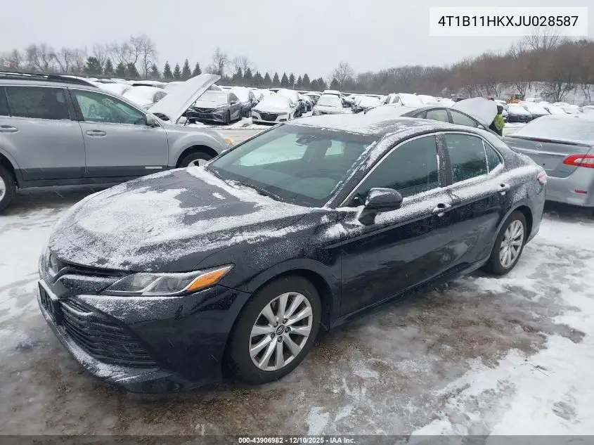 4T1B11HKXJU028587 2018 Toyota Camry Le
