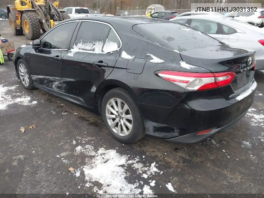 JTNB11HK1J3031352 2018 Toyota Camry Le