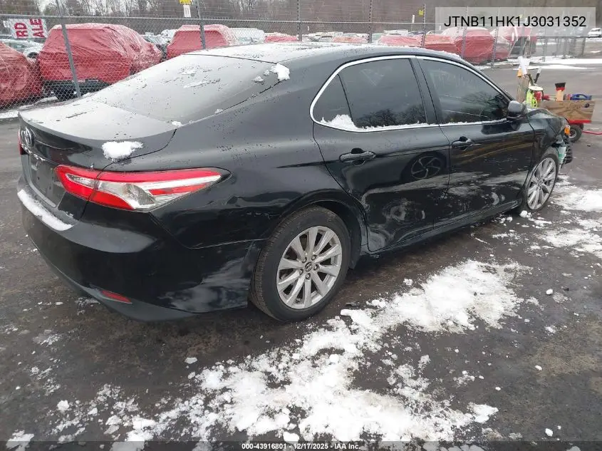 JTNB11HK1J3031352 2018 Toyota Camry Le