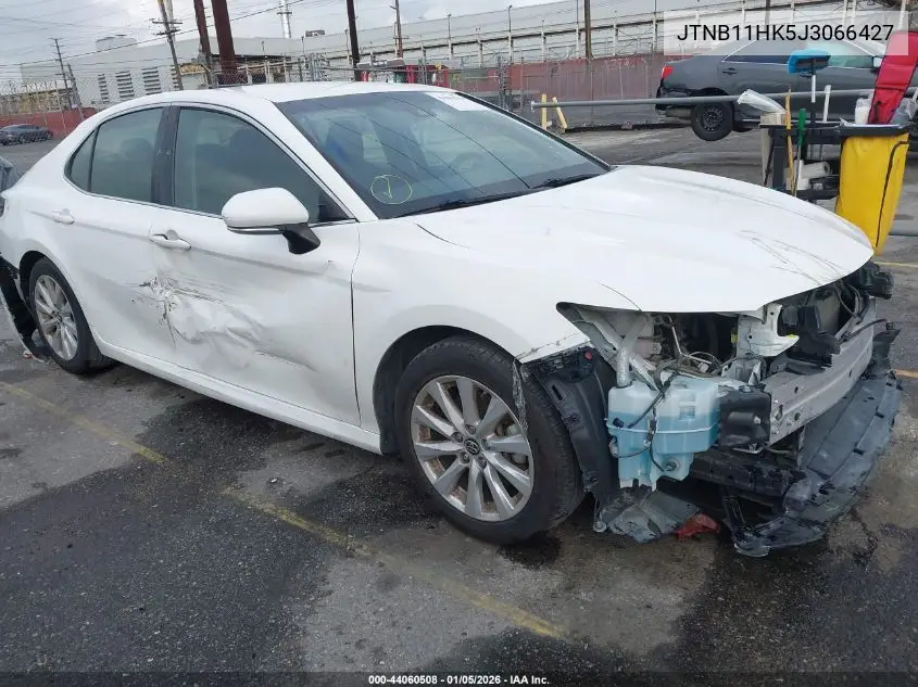 JTNB11HK5J3066427 2018 Toyota Camry Le