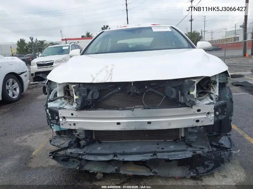 JTNB11HK5J3066427 2018 Toyota Camry Le