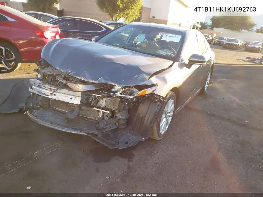 4T1B11HK1KU692763 2019 Toyota Camry Le