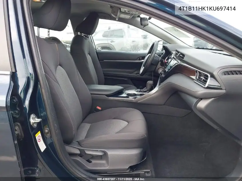 4T1B11HK1KU697414 2019 Toyota Camry Le